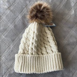 Pompom winter hat